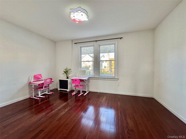 Foto del edificio - 120-13 28th Ave