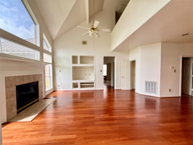 Foto del edificio - 2507 Jasmine Ridge Ct