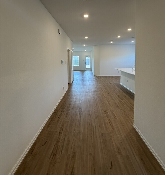 Foto del edificio - 14242 Walworth Crk Ct