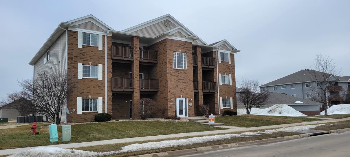 460 Kansas Ave Unit 460 Kansas Ave 10, North Liberty, IA 52317 Condo