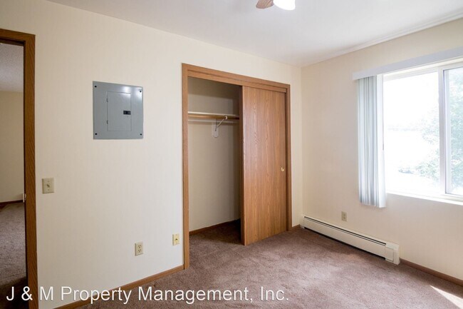 Foto del edificio - 2400 N 8th St