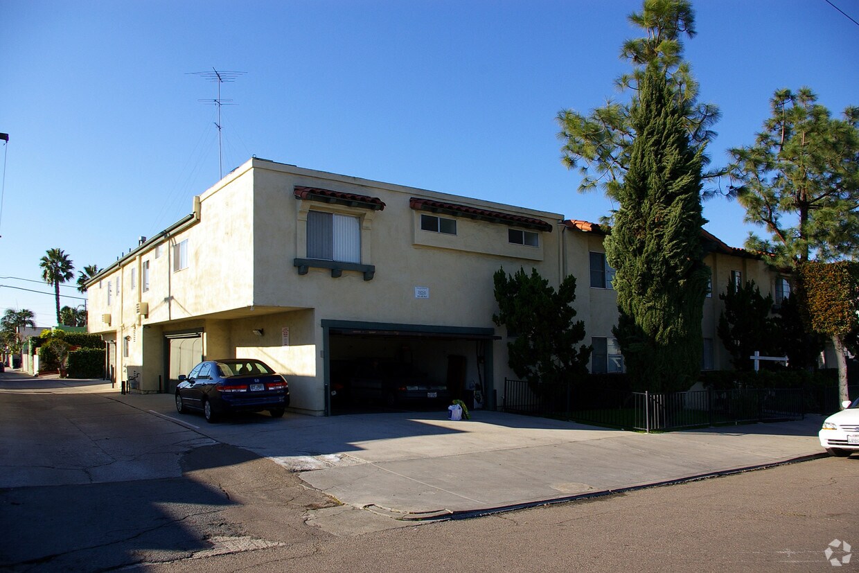 Foto del edificio - 4722 33rd St