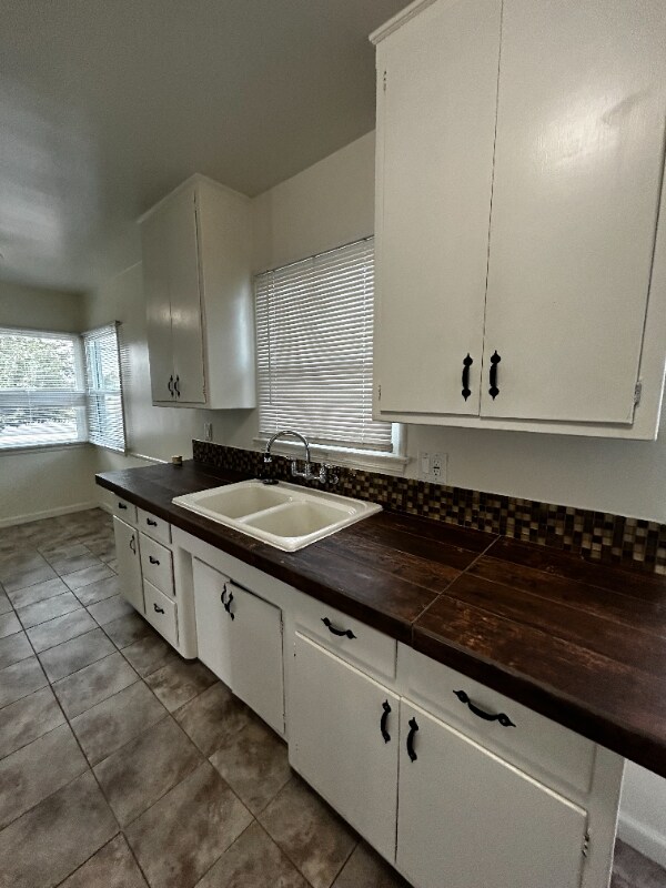 Foto del edificio - 849 W Foothill Blvd