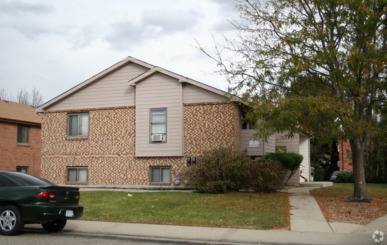 Primary Photo - 1332 Sumner St