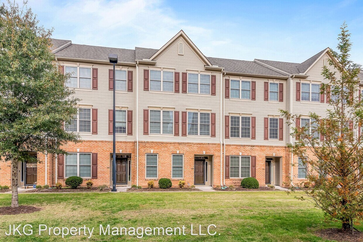 Foto principal - 4 br, 3.5 bath House - 182 Hemisphere Circle