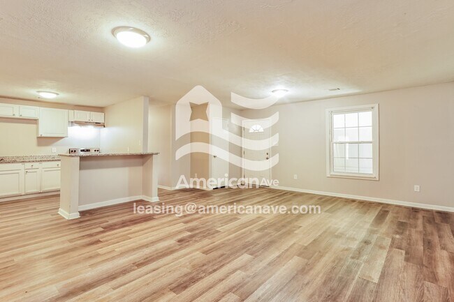 Foto del edificio - 664 Schroder Ave NE