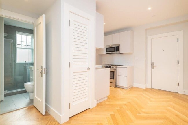 Foto del edificio - 19 A Forest St