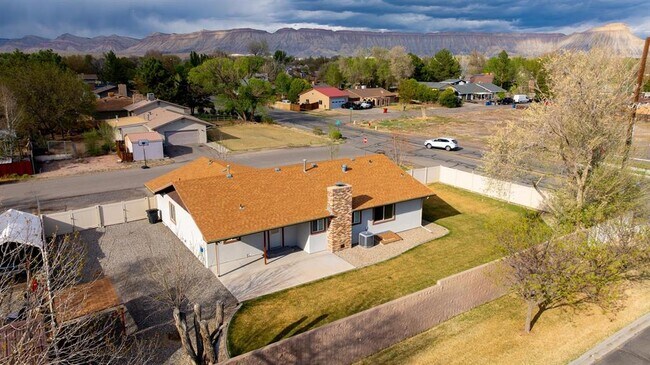 Foto del edificio - 2999 Fort Garland Dr