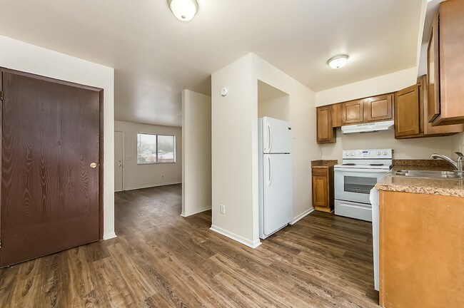 Foto del edificio - 1726 Riverbend Rd