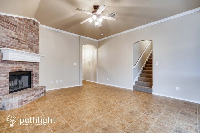 Building Photo - 1642 Hillside Dr
