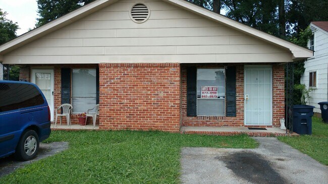 Building Photo - 509 S St Marks Ave