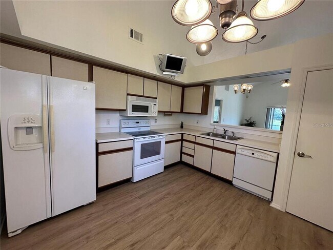 Foto del edificio - 2647 N Horseshoe Bay Dr