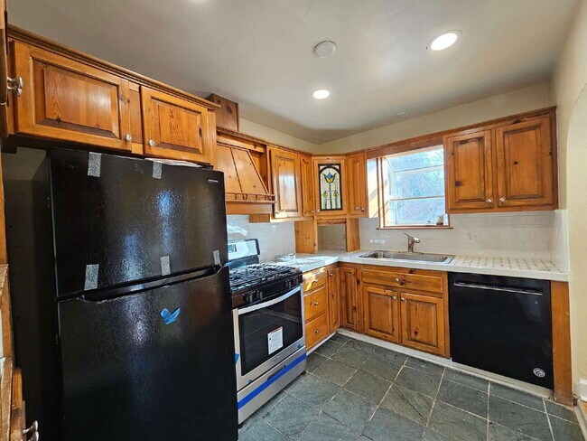 Foto del edificio - 1401 Roslyn St