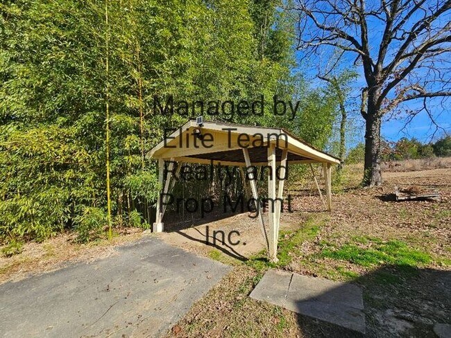 Foto del edificio - 2000 Pleasant Rd Fort Mill...Single family...