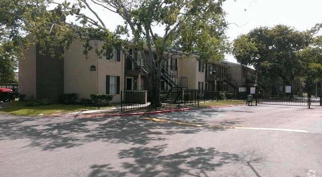 Foto del edificio - 4004 Watonga Blvd