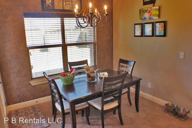 Building Photo - 4 br, 3 bath House - 4310 NE Flycatcher Lane