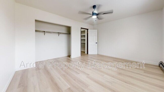 Foto del edificio - 215 E Arbor Ave