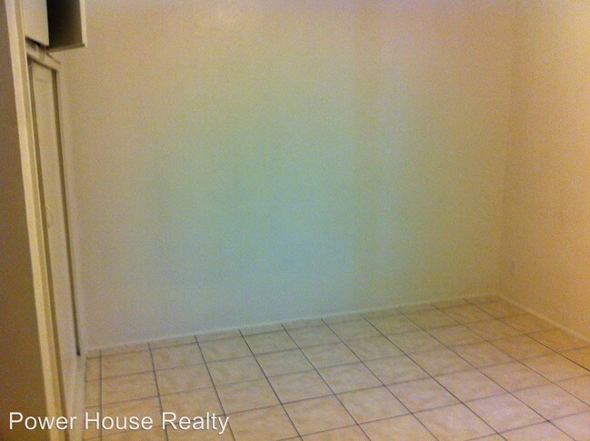 Building Photo - 1 br, 1 bath House - 2012 1/2 Oregon St