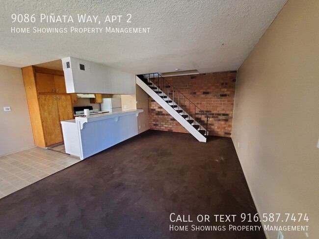 Building Photo - Pinata Way APT 2,