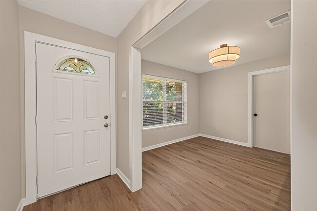 Foto del edificio - 22110 Provincial Blvd