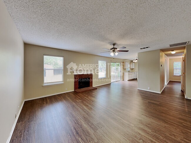Building Photo - 1008 Greenbend Drive