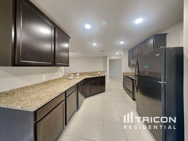 Foto del edificio - 1471 Swan Lake Circle Dundee FL