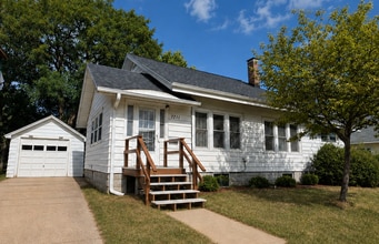 Building Photo - 1211 1st Ave