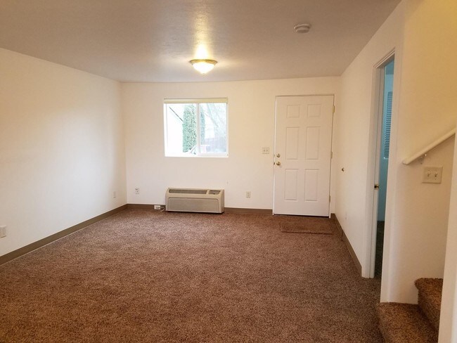 Foto del edificio - 3 br, 1.5 bath House - 1852 8th St