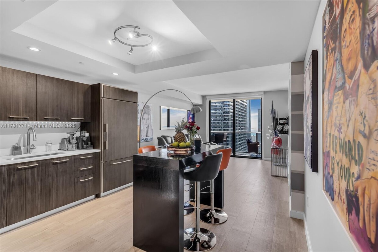 Foto principal - 45 SW 9th St