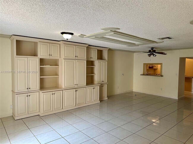 Foto del edificio - 13705 SW 84th St