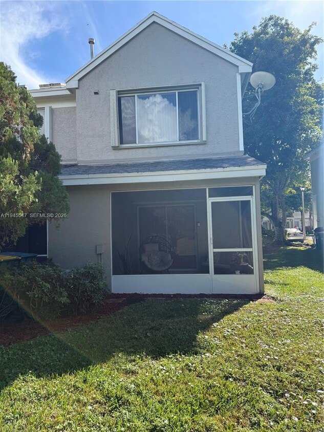 Building Photo - 8118 San Carlos Cir