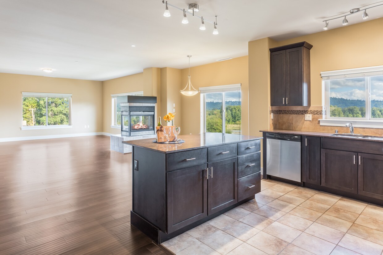 Bentley House Apartments Issaquah, WA