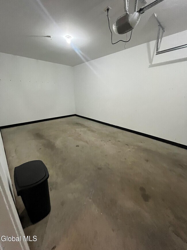 Building Photo - 74 Weibel Ave