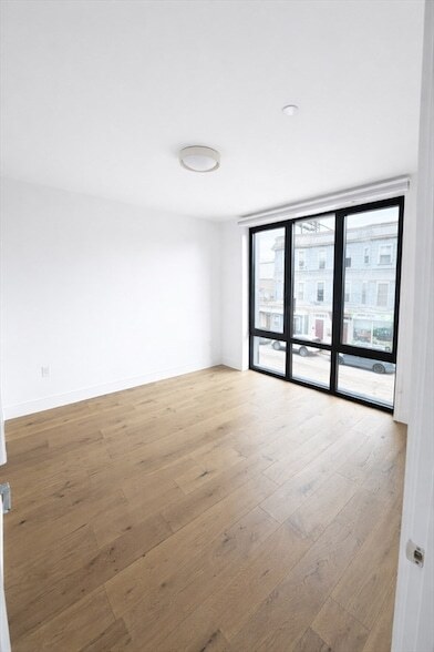 Foto del edificio - 1121 Dorchester Ave