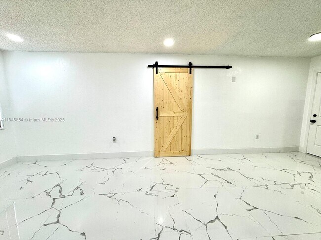 Foto del edificio - 10365 SW 149th Terrace