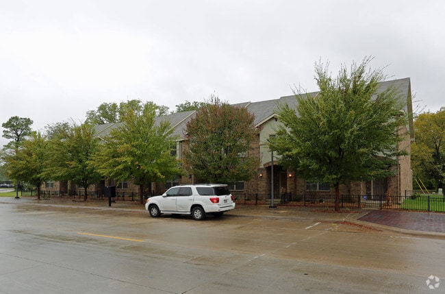 Park In The Village Apartments Dallas Tx Park In The Village Apartments Dallas Tx