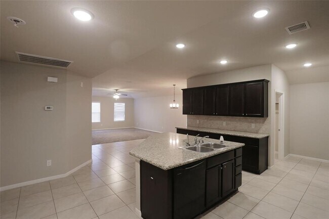 Building Photo - 2911 Iron Range Ct