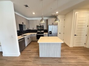 Building Photo - 2520 Washington Ave