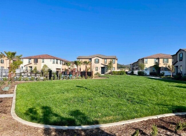 Building Photo - 34495 Agave Dr