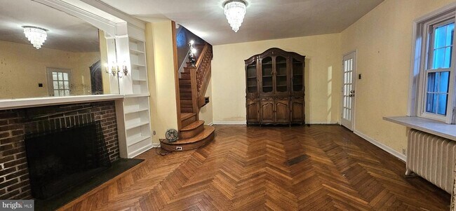 Foto del edificio - 1042 W Lancaster Ave