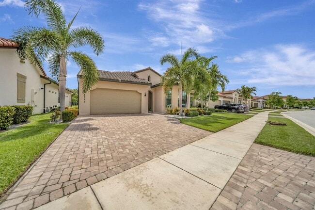 Building Photo - 8720 E Baypoint Cir