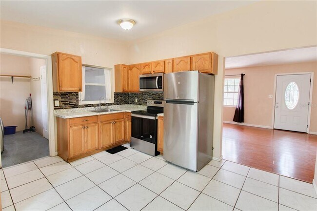 Foto del edificio - 3633 Ranchwood Rd