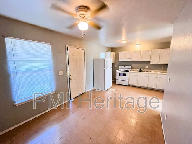 Photo - 813 E Huntsville Ave Apartment