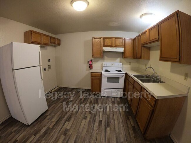 Foto del edificio - 1106 Williams Ave