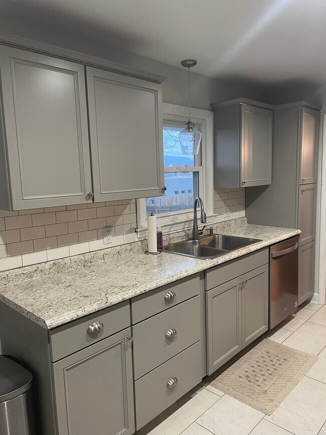 Foto del edificio - 1424 Longview Ave