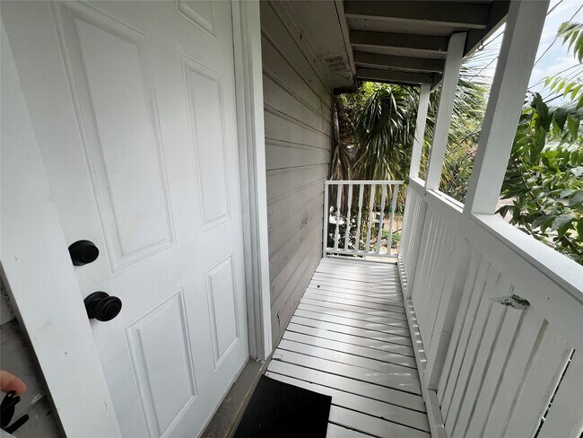 Foto del edificio - 1514 W 14th St