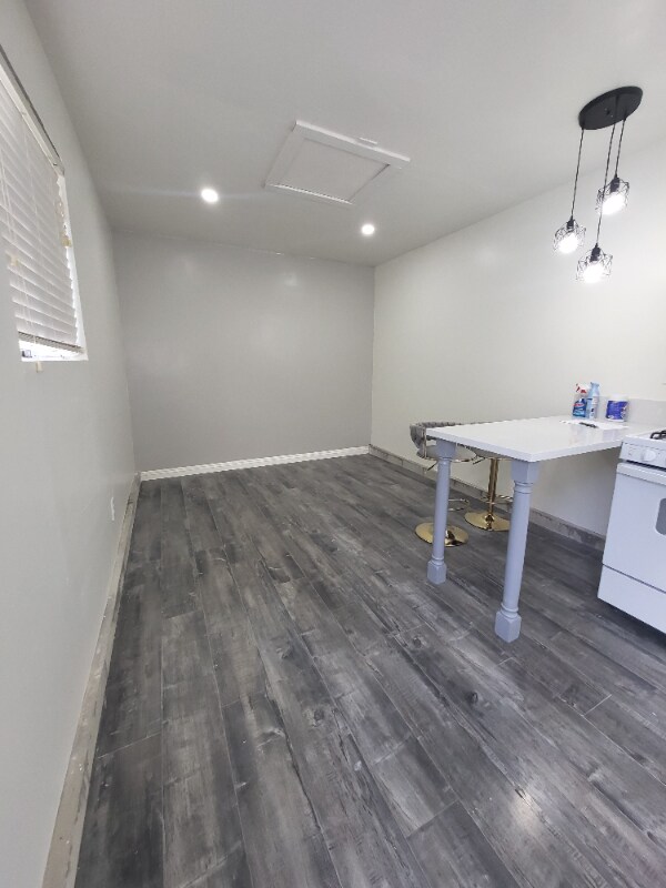 Foto del edificio - 15381 Monterey Ave