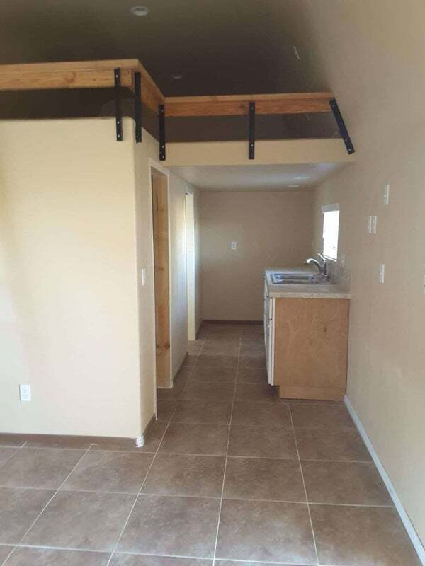 Foto del edificio - 911 Daugherty Rd