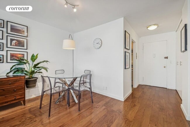 Foto del edificio - 200 E 58th St
