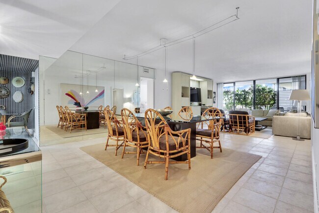 Foto del edificio - 3250 S Ocean Blvd